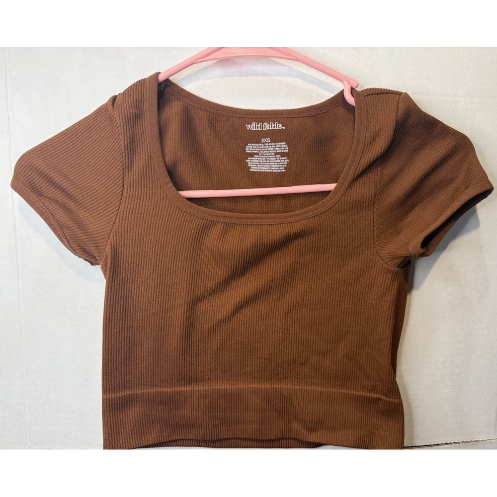 Wild Fable Women Size XXS Shirt Short Sleeve Ribbed Seamless Brown Cropped Top